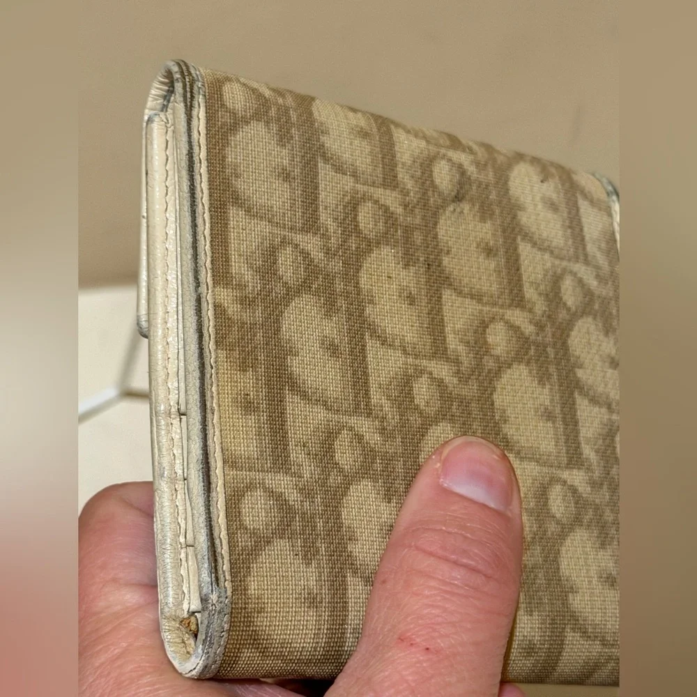 Dior Oblique Romantique Tri-fold Trotter Wallet